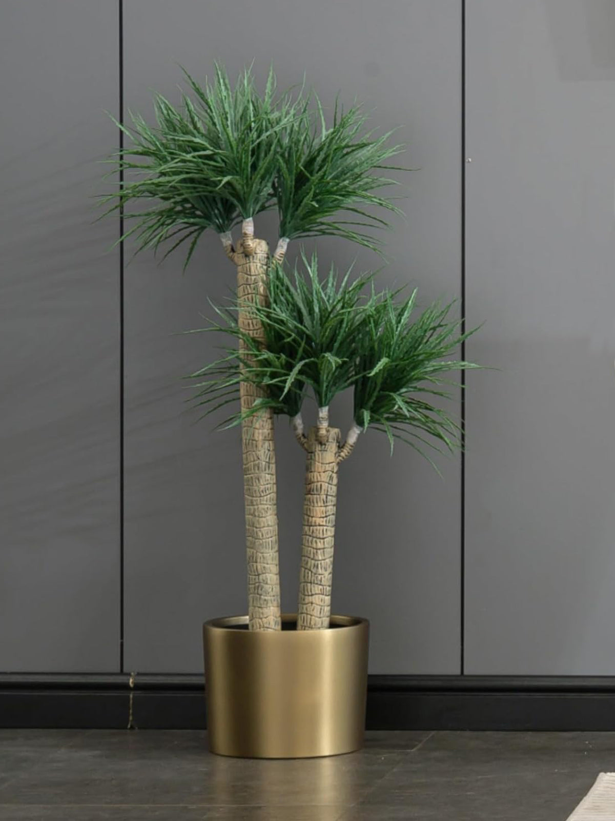 Artificial Serrated Leaf Tree |47" Tall | Gold metal pot | A101