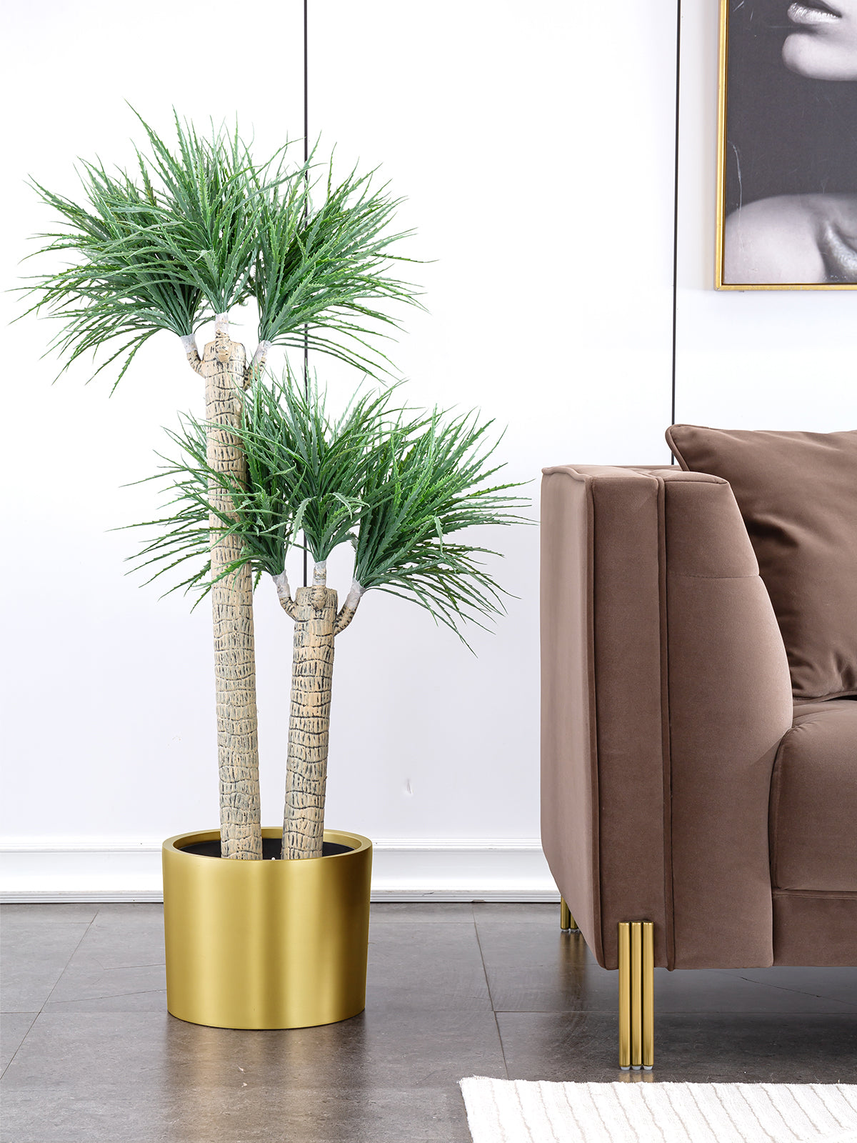Artificial Serrated Leaf Tree |47" Tall | Gold metal pot | A101